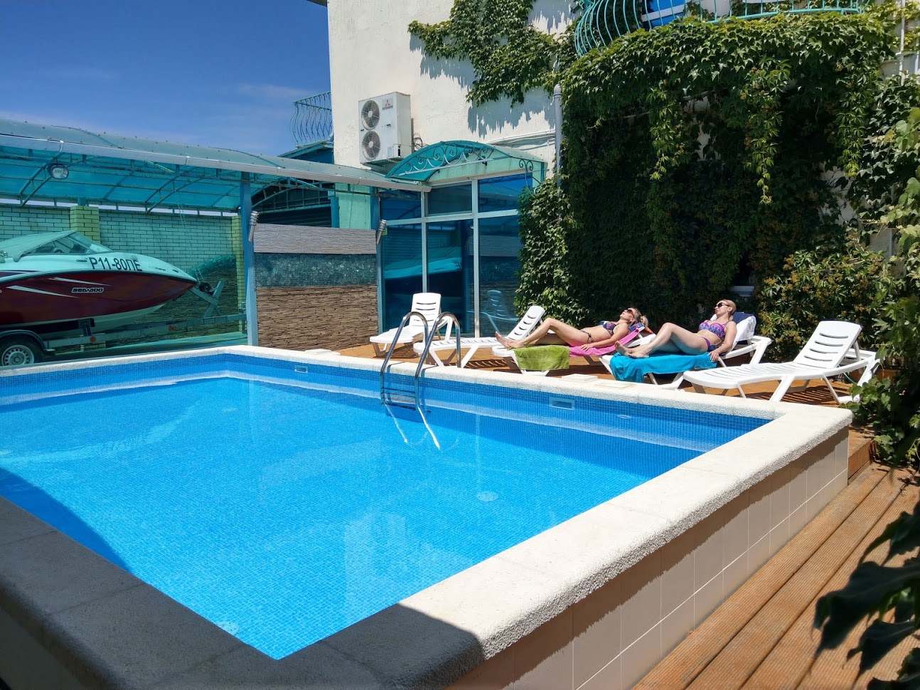 Фото отеля 1