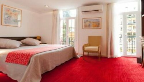 Внешний вид отеля Hotel Oasis в Ницце, фото 3