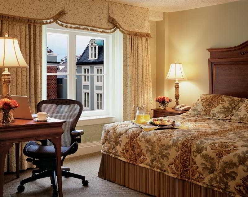 Фото Bourbon Orleans Hotel