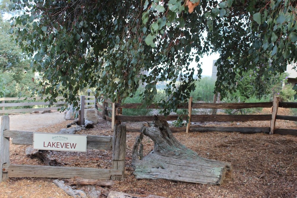 Фото Down to Earth Farm Retreat