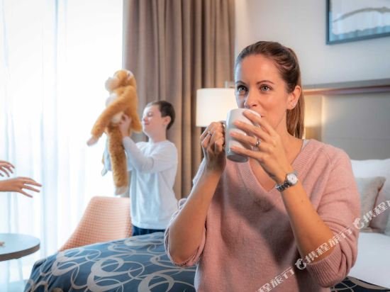 Фото Clayton Hotel Dublin Airport