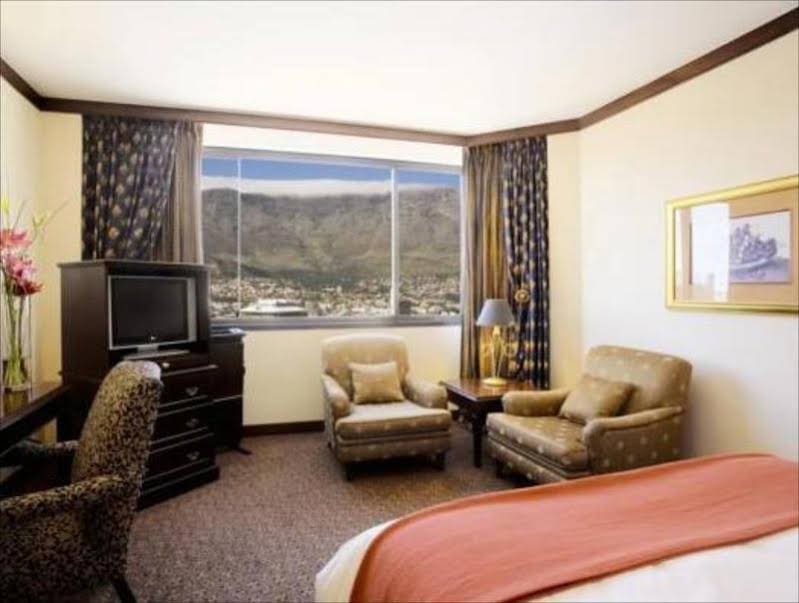 Фото Southern Sun Cape Sun