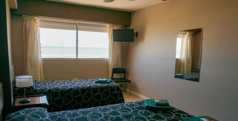 Фото Hotel Aatrac