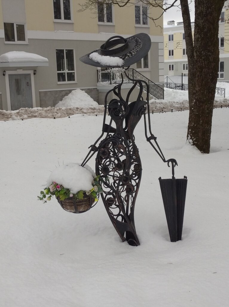 Genre sculpture Незнакомка, Gatchina, photo