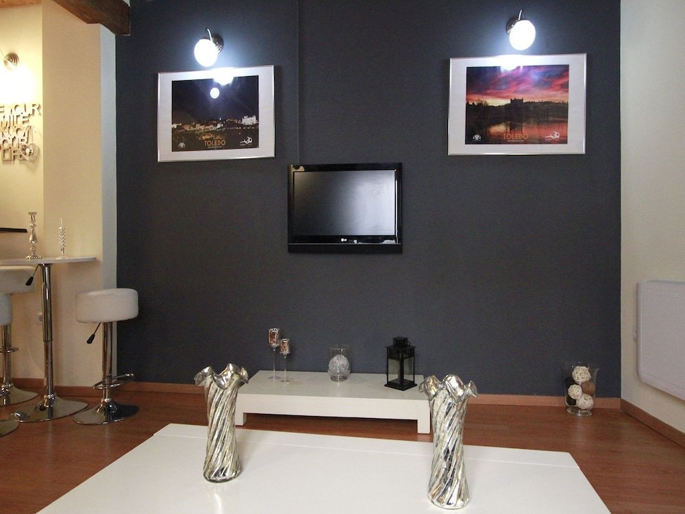 Фото Eugenia de Montijo, Autograph Collection