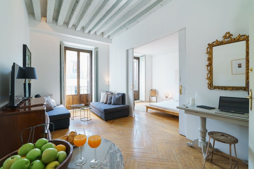 Фото Aspasios Gran Vía Apartments