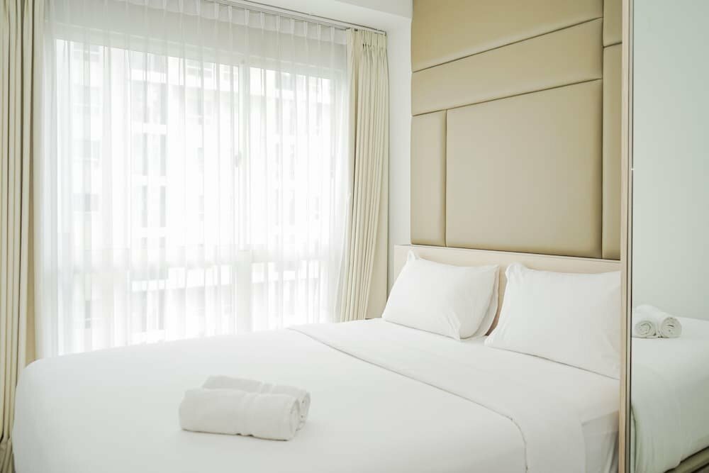 Hotel Cozy and Luxury 1br Apartment at Scientia Residence, Earth, photo