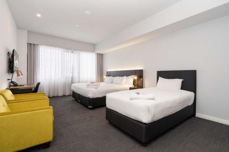 Фото The Gerald Apartment Hotel