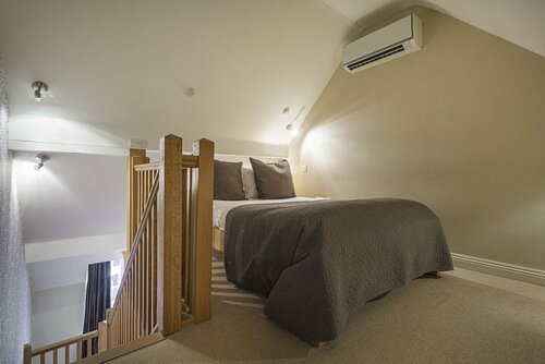 Гостиница The White Horse Hotel, Romsey, Hampshire в Ромси