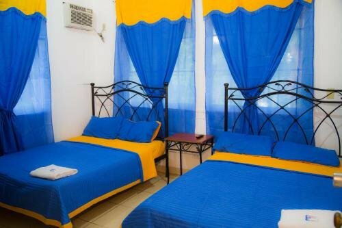 Hotel Hostal Amador Familiar, Earth, photo