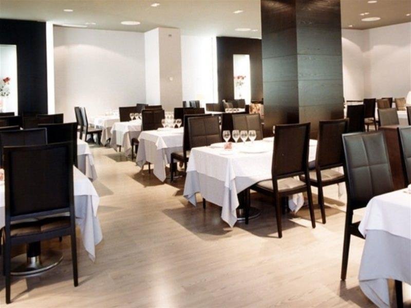 Фото Hotel Silken Coliseum