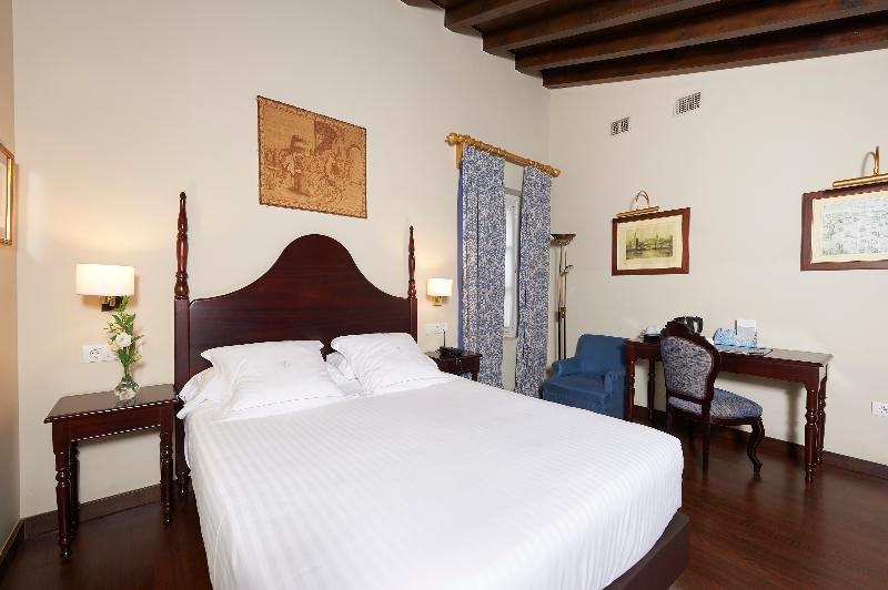 Фото Hotel Las Casas de El Arenal