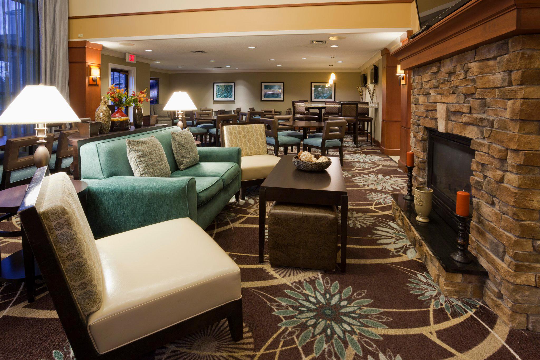 Фото Candlewood Suites Eagan Arpt South - Mall Area, an Ihg Hotel