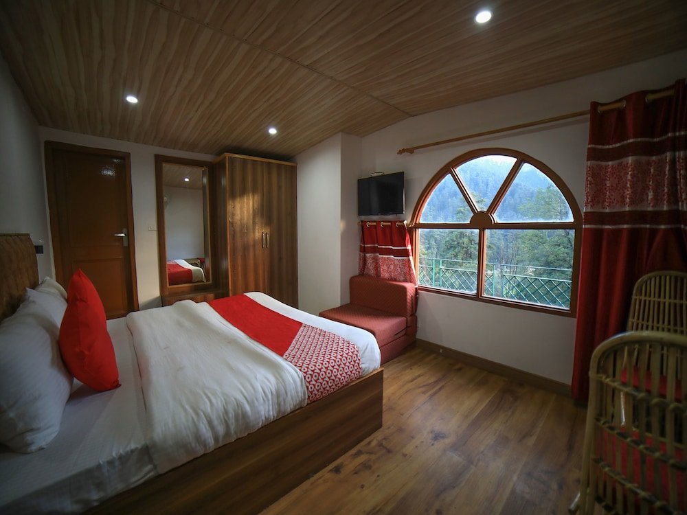 Фото Oyo 16801 Paradise Regency