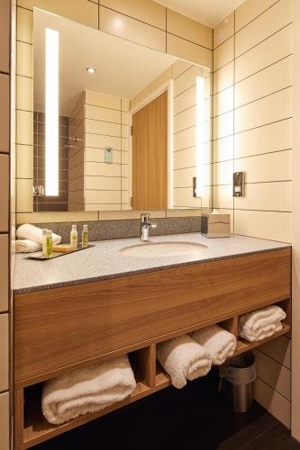 Фото Hilton Garden Inn Doncaster Racecourse