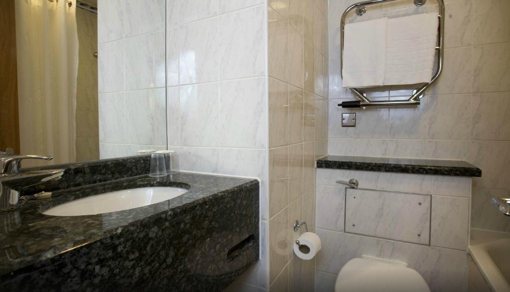 Фото Travelodge London Kings Cross Royal Scot Hotel