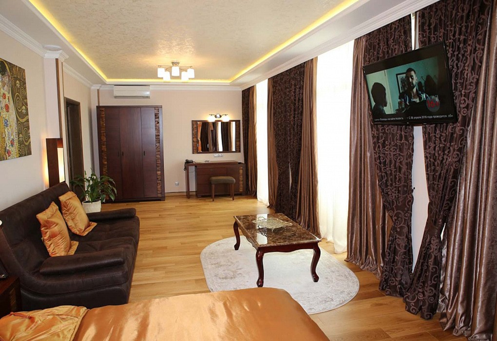 Фото Leon Boutique Hotel