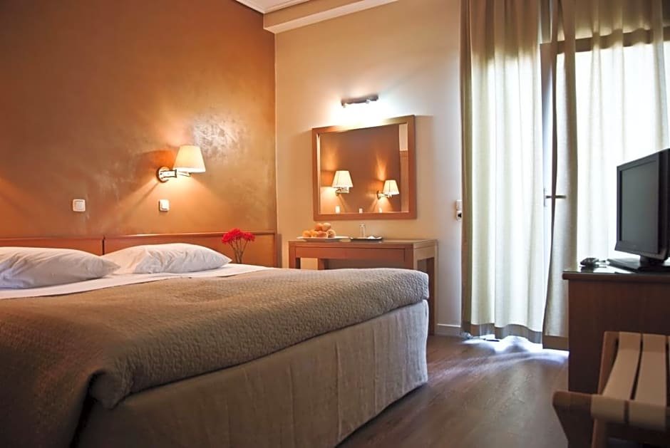 Фото отеля 2