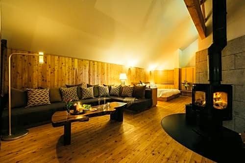 Фото Hakone Retreat Villa by Onko Chishin