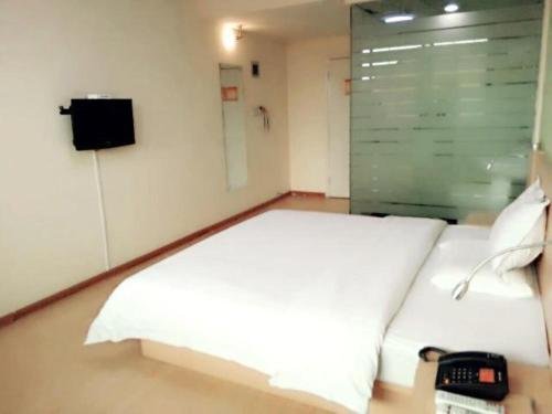 Фото 7 Days Inn - Xian Northwest University North Gate Branch