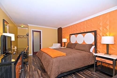 Фото Santa Clarita Motel