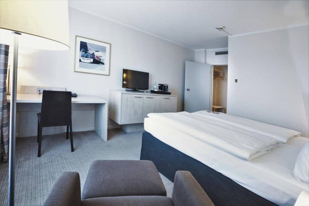 Фото Select Hotel Hamburg Nord