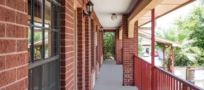 Фото Super 8 by Wyndham Houston West Katy
