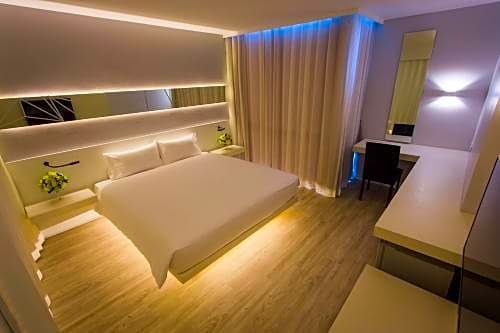 Фото Crystal Hotel Hat Yai