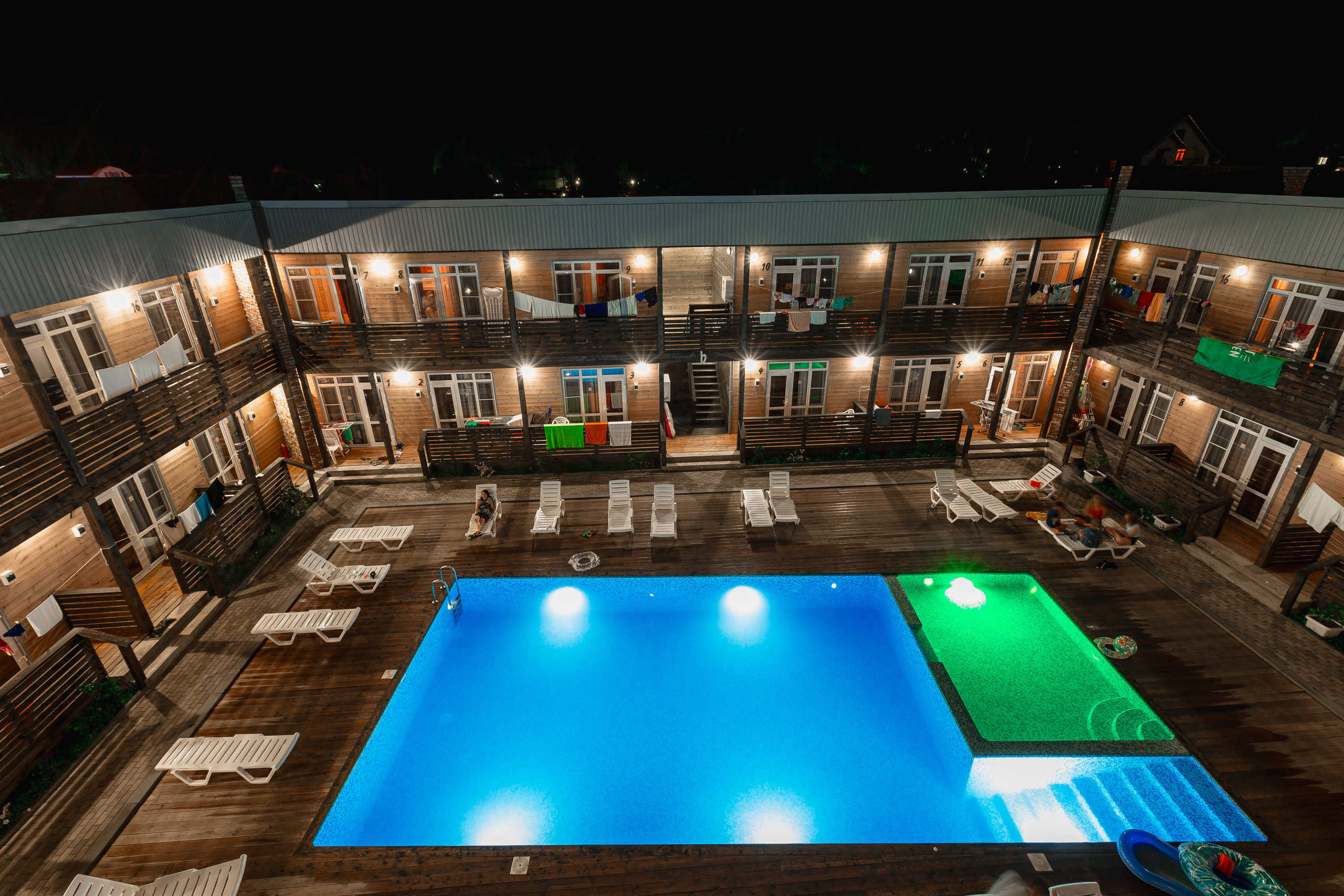 Фото отеля 1