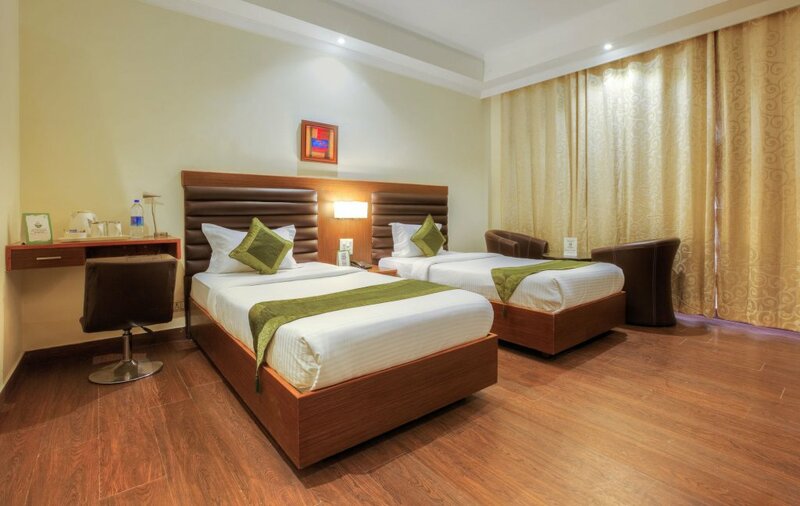 Гостиница Treebo Trend Coral Tree, Golf Course Road в Гургаоне