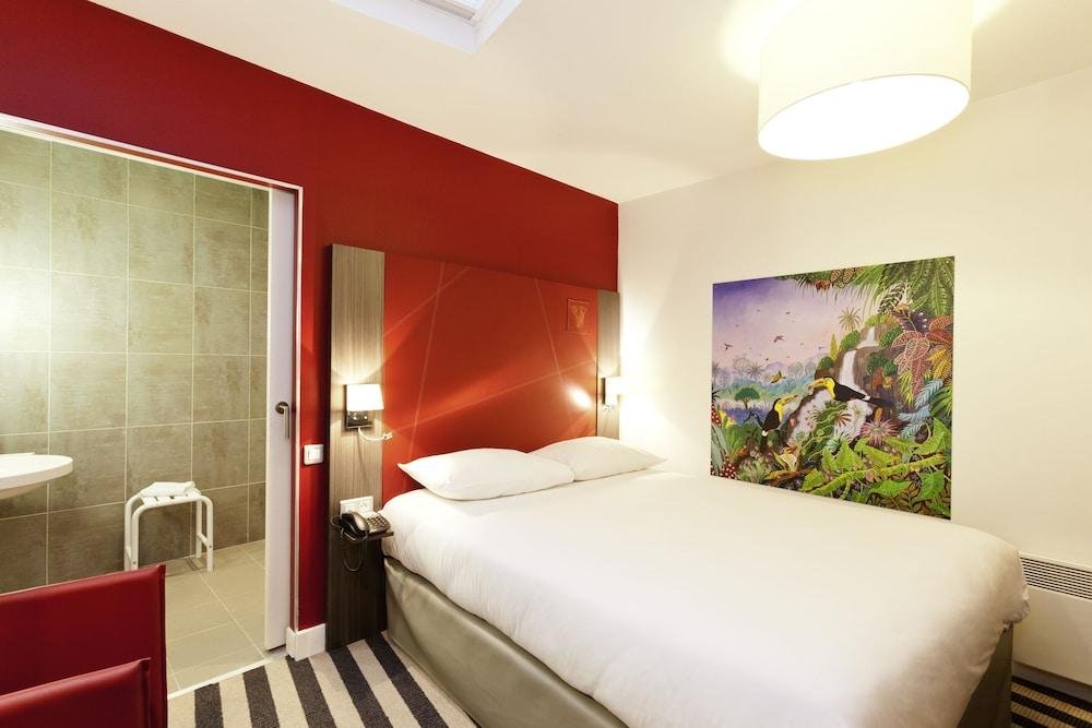 Фото ibis Styles Nantes Centre Place Graslin Hotel