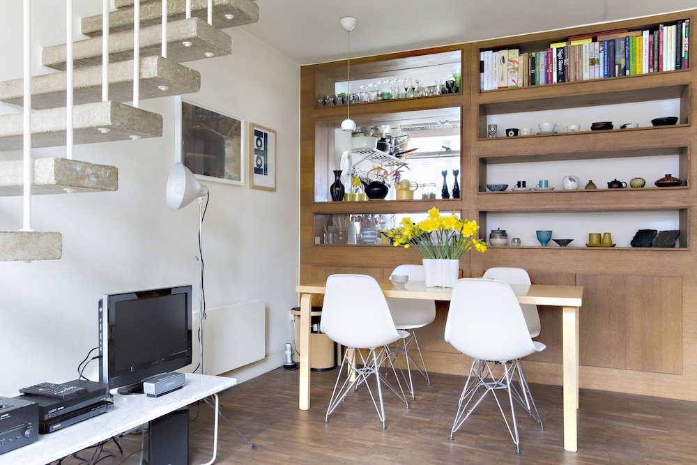 Фото Classic Central London Home by Farringdon
