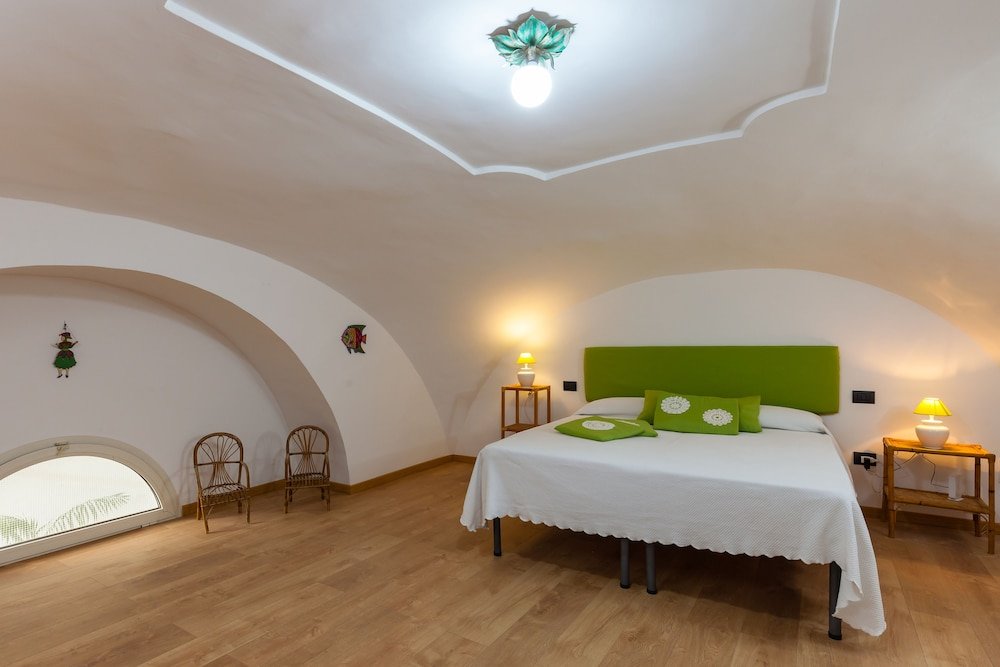 Фото A pochi passi dal mare di Meta di Sorrento