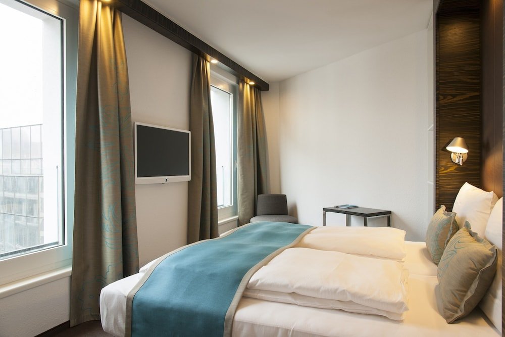 Фото Motel One Brussels