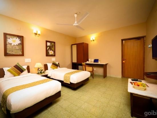 Фото Hanu Reddy Residences Poes Garden