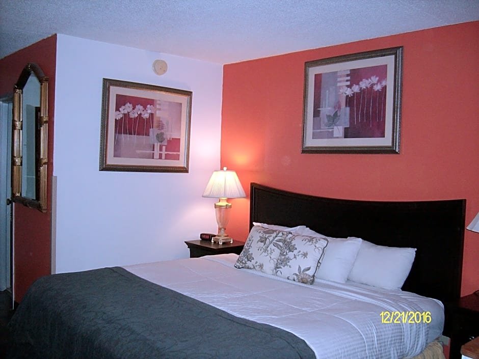 Фото Charleston Grand Hotel