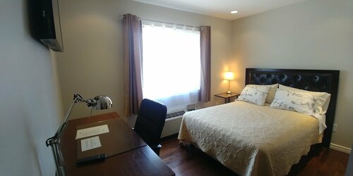 Гостиница The Lion Inn & Suites в Провинции Британская Колумбия