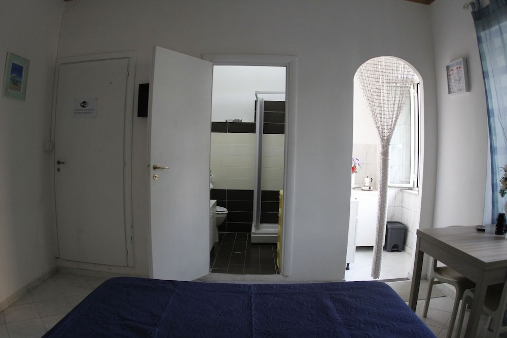 Фото Sleep & Go Naples Airport