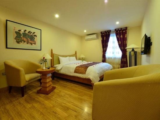 Фото Golden Sun Villa Hotel