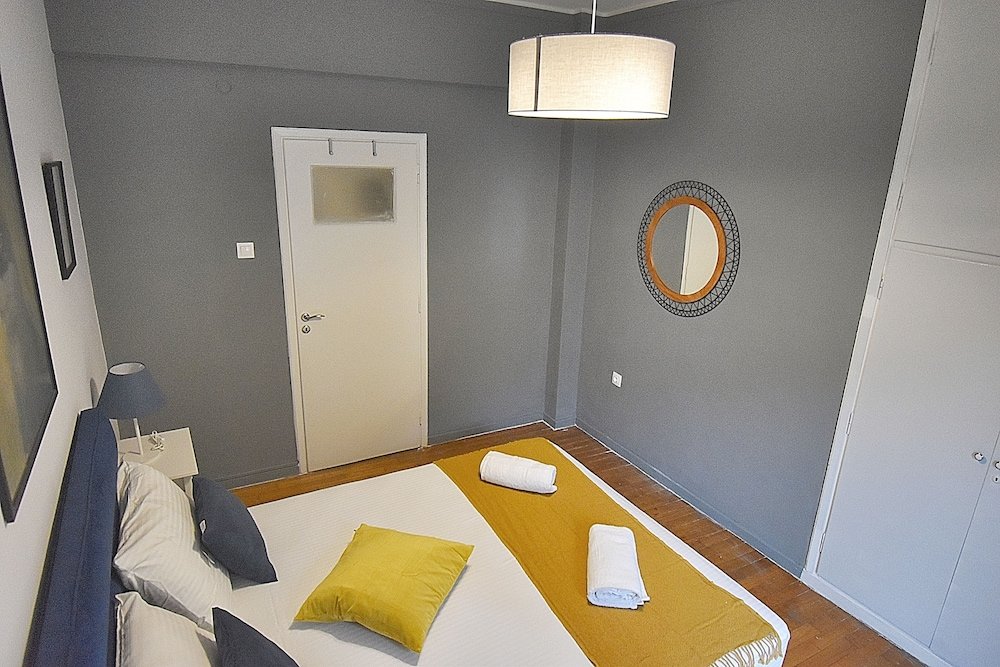 Фото Check Point - Syngrou Fix