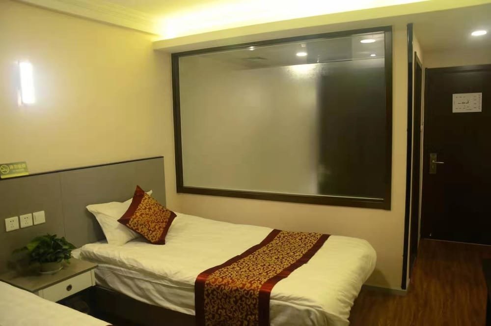 Фото Caoyuan Hotel