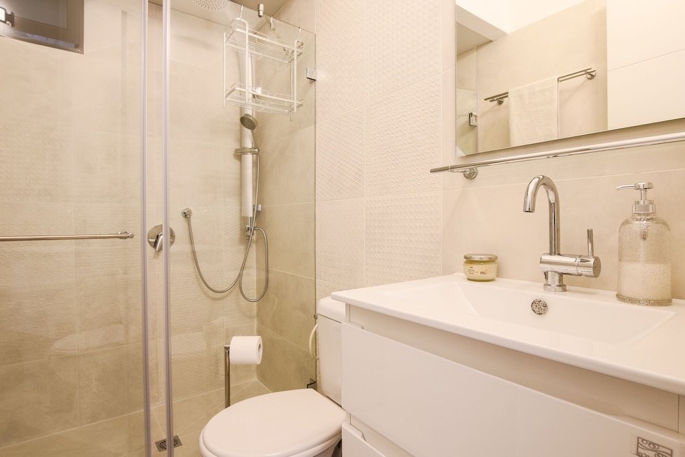 Фото Boutique Apt in Center Urban Tlv Style