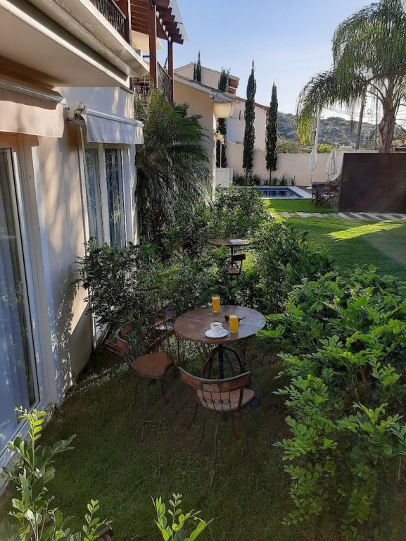 Фото отеля 4