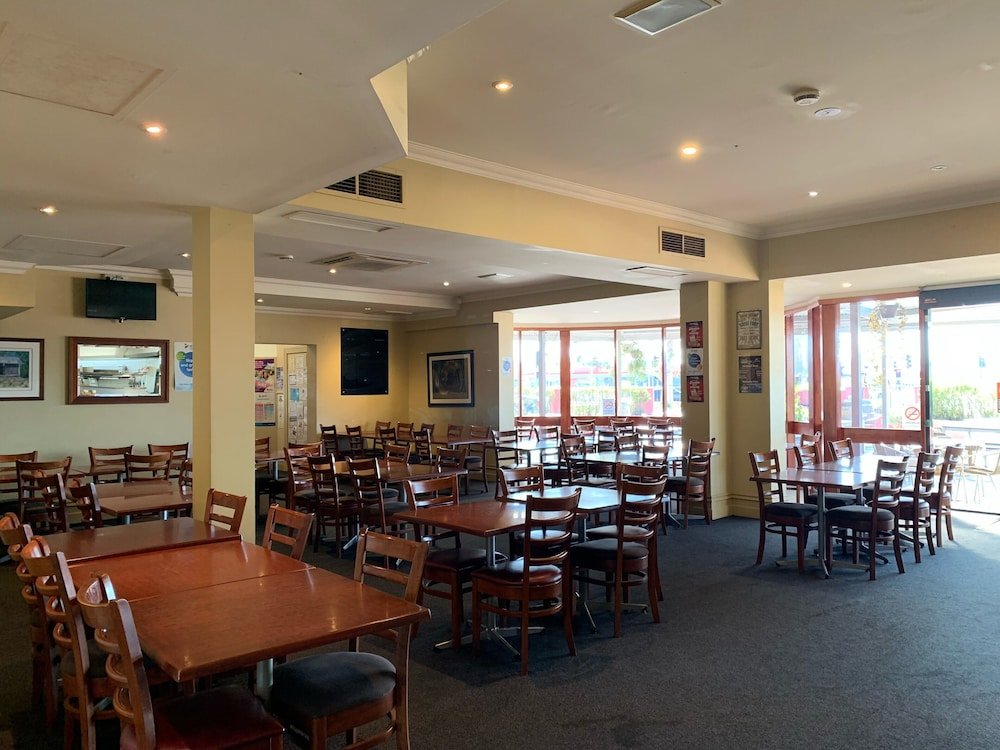 Фото Northside Hotel