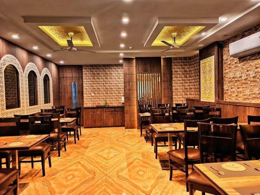 Фото Hotel Janki Inn Varanasi