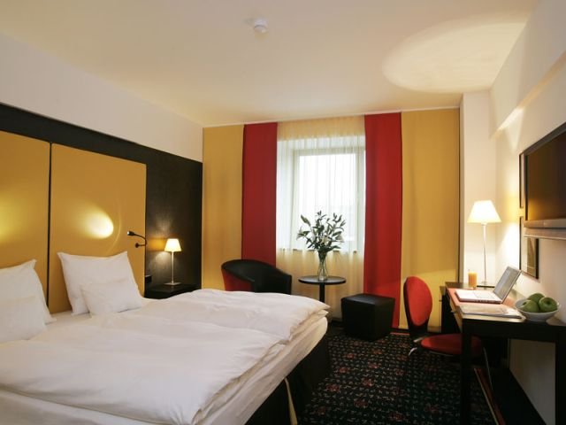 Фото Vienna House Easy Pilsen