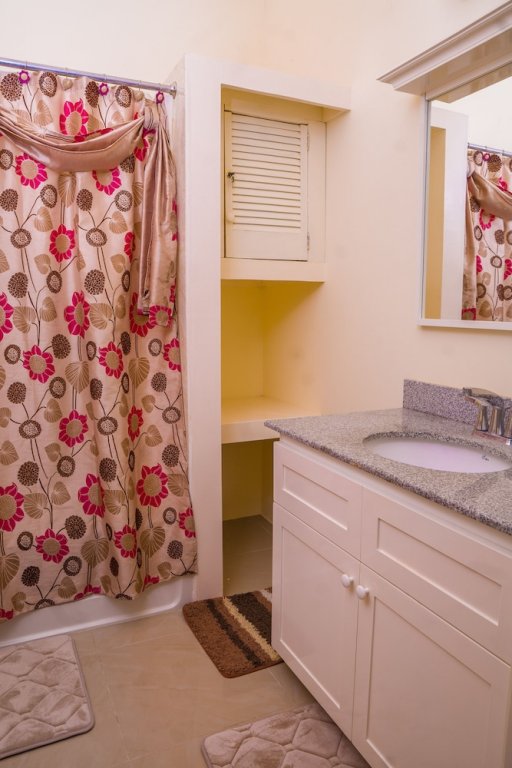 Фото Ocho Rios Getaway Villa at Draxhall