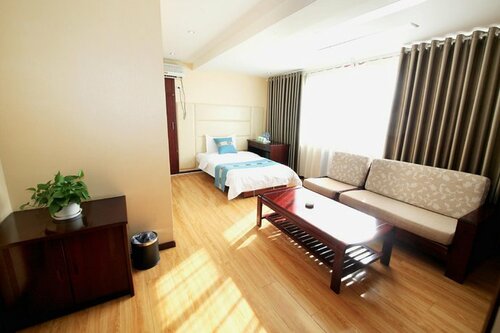 Гостиница Thank Inn Chain Hotel Gansu Wuwei Liangzhou District Fenghuang Road в Увэе
