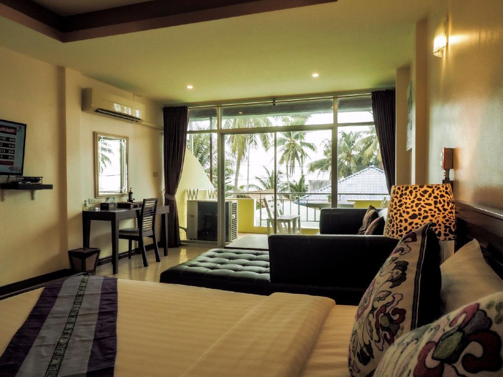 Фото отеля 2