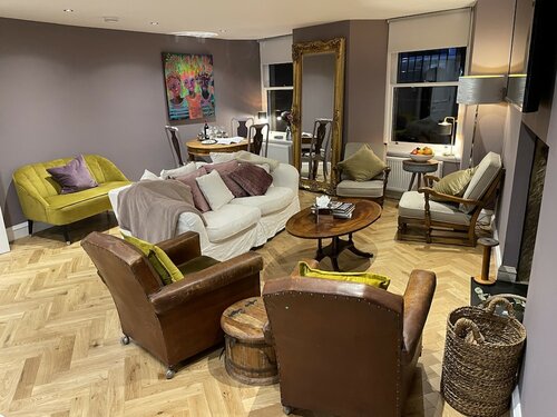 Жильё посуточно Luxurious new 2-bed Apartment in Glasgow